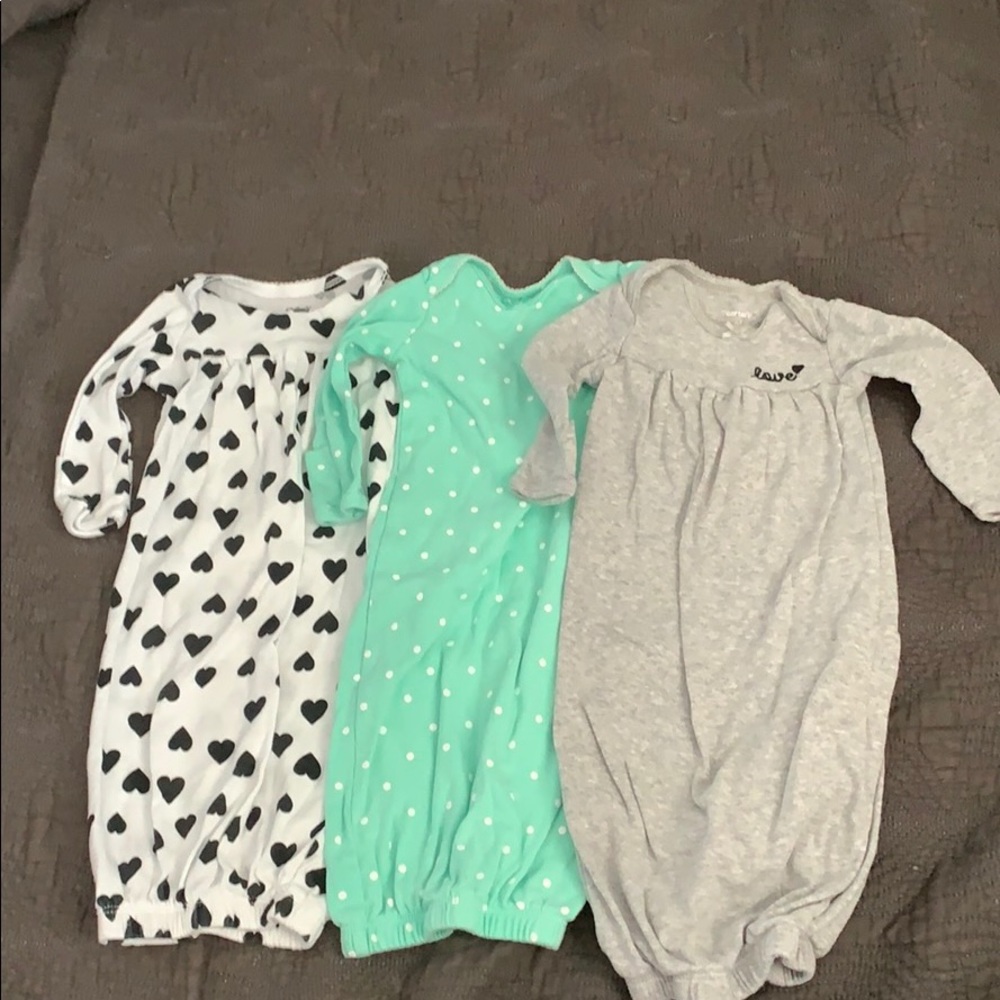 Carter’s newborn night gowns